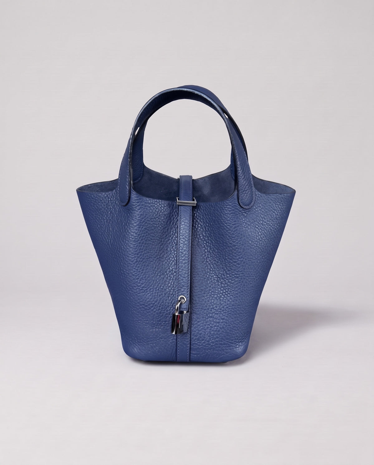 Valentina Ostuni Large bag in Navy, front view