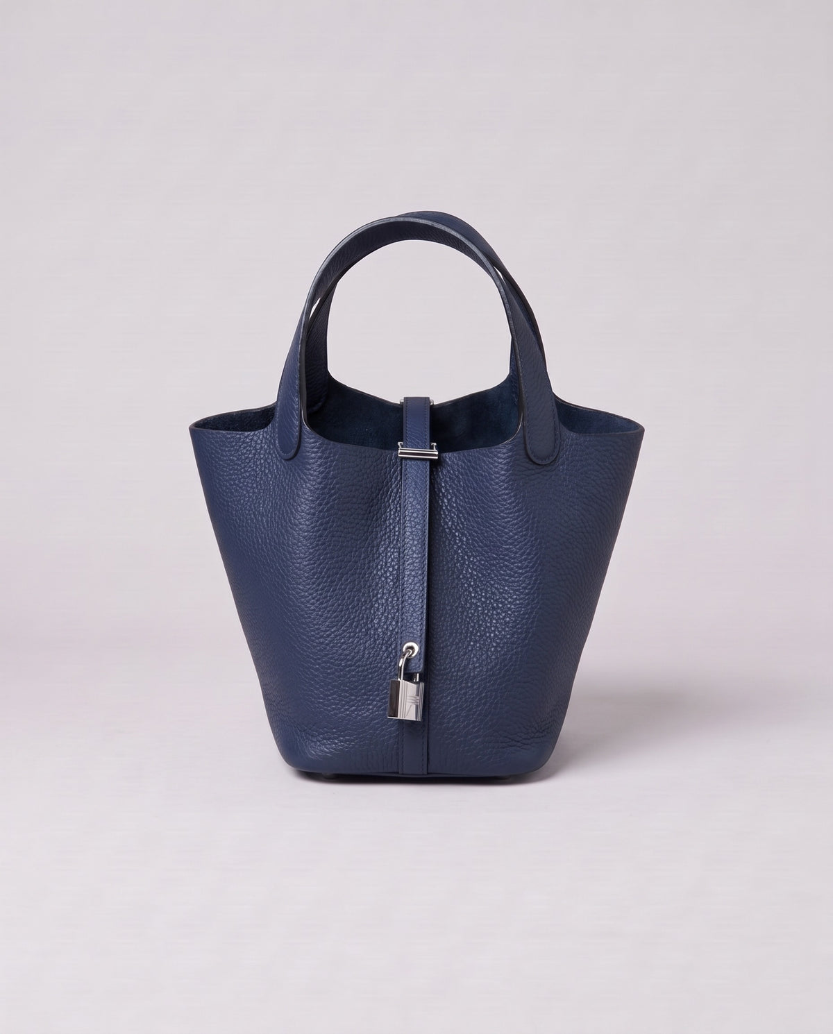 Valentina Ostuni Large bag in Navy, back view