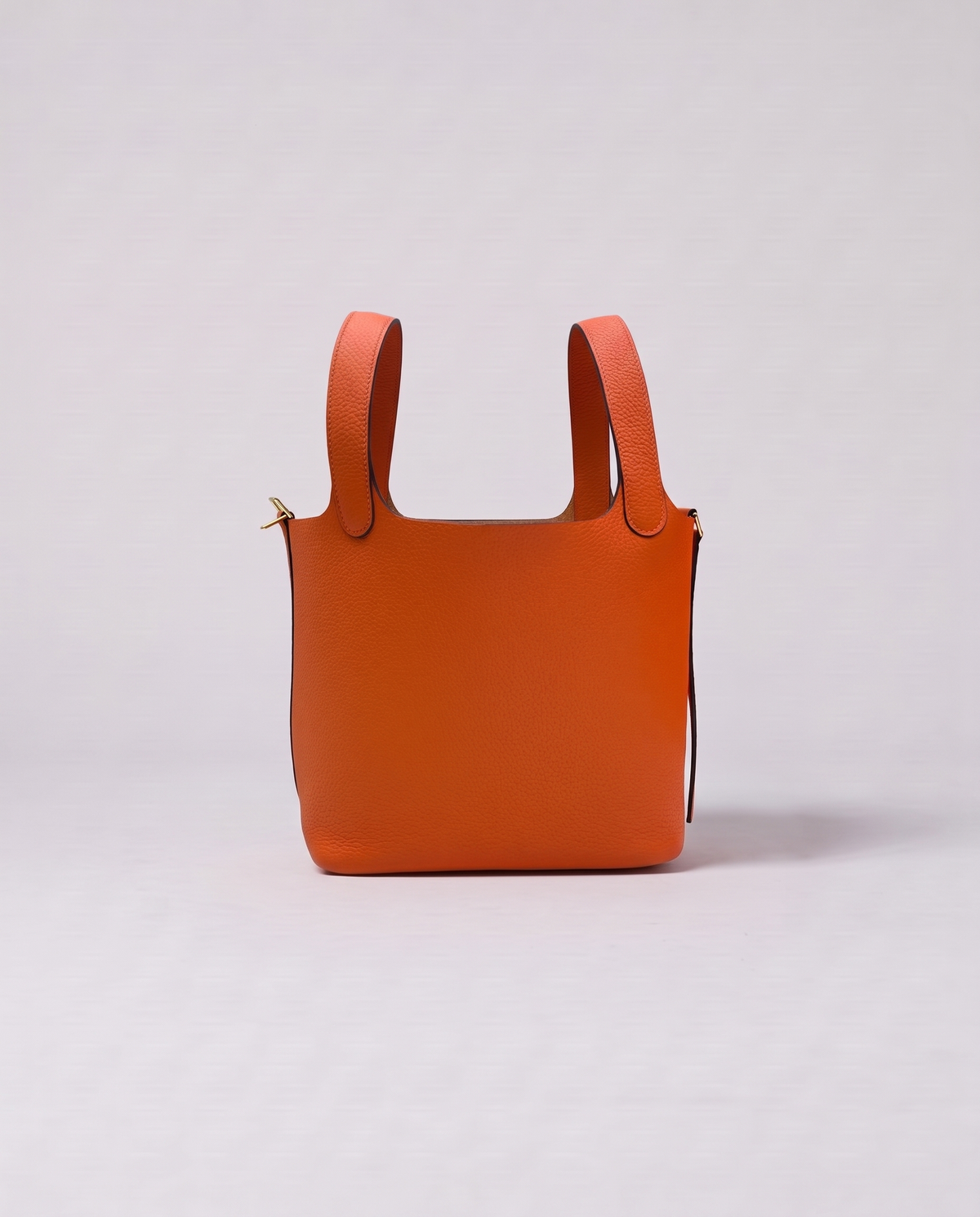 Valentina Ostuni Large bag in Orange, back view
