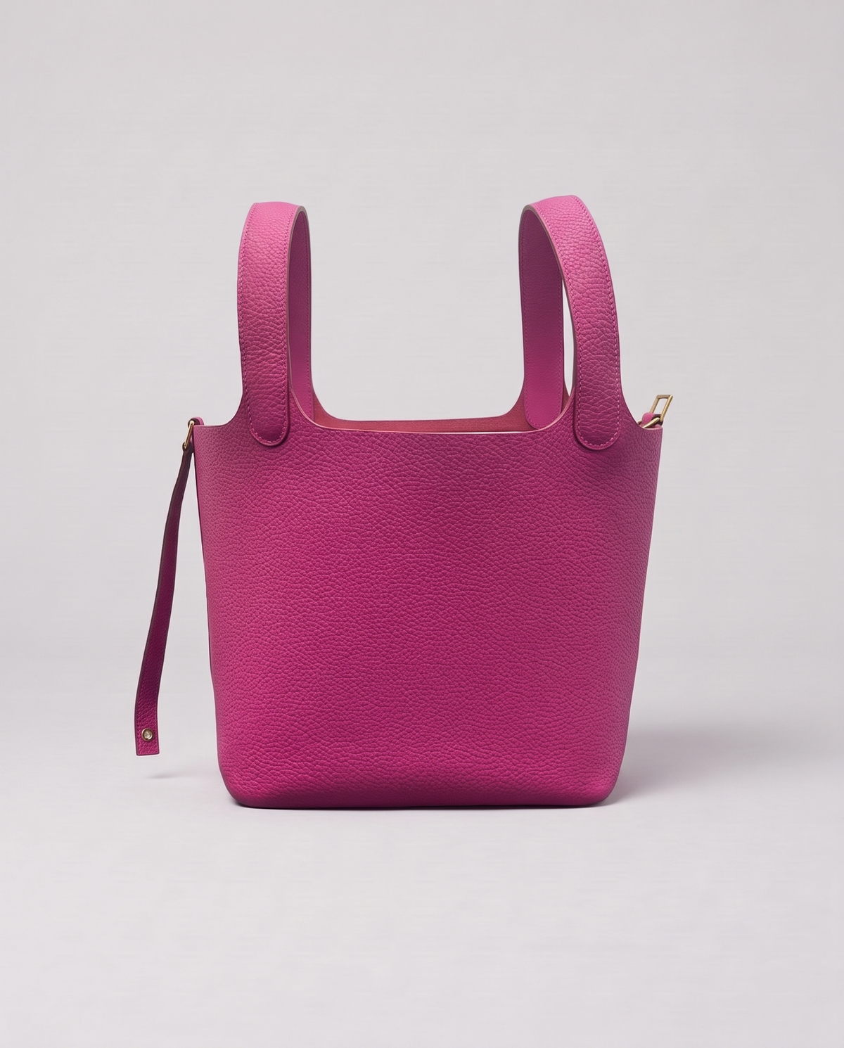 Valentina Ostuni Small bag in Fuchsia, front view