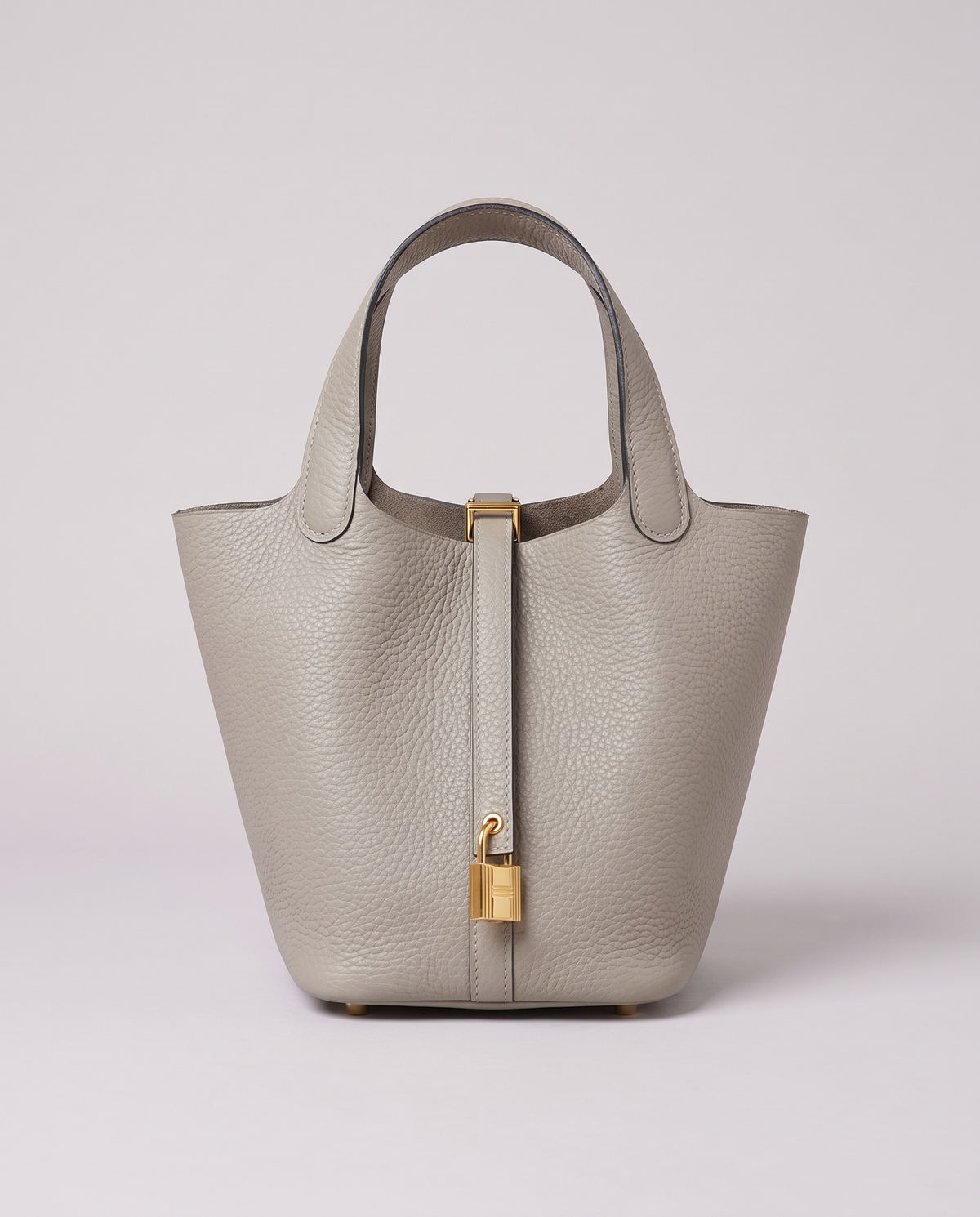 Valentina Ostuni Small bag in Pearl, back view