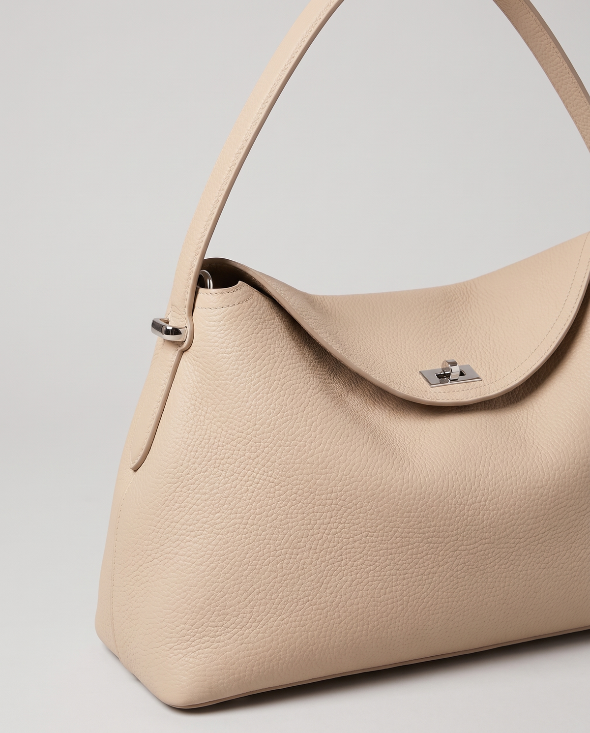 Porto top-handle bag in beige, silver twist-lock and pebbled leather detail
