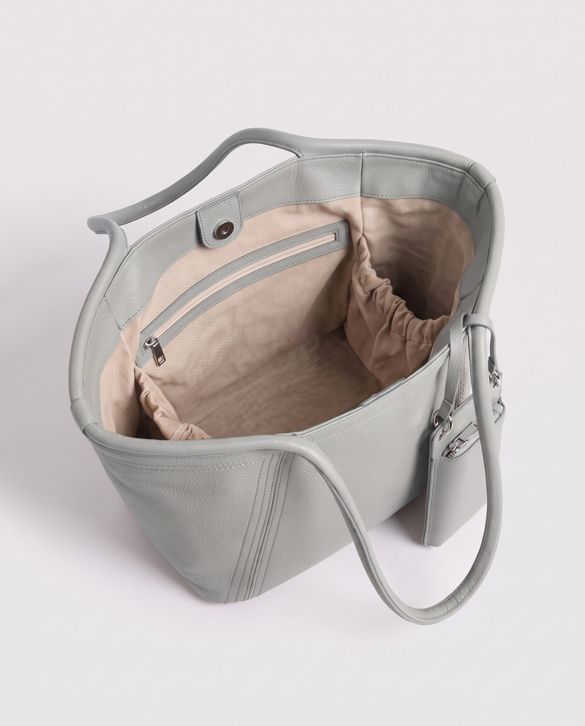 Prima leather tote in Grey – inside view