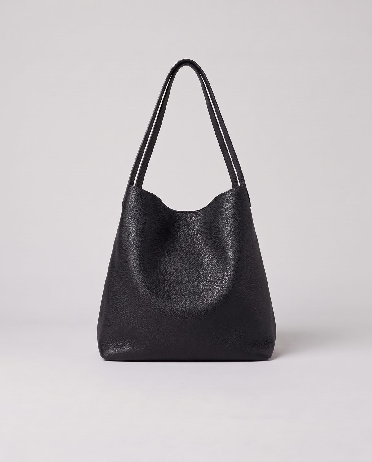 Valentina Tela Small bag in Black, front view