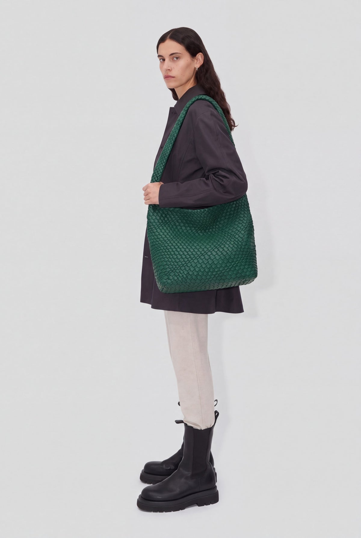 Axis emerald woven handbag worn on the shoulder - Valentina