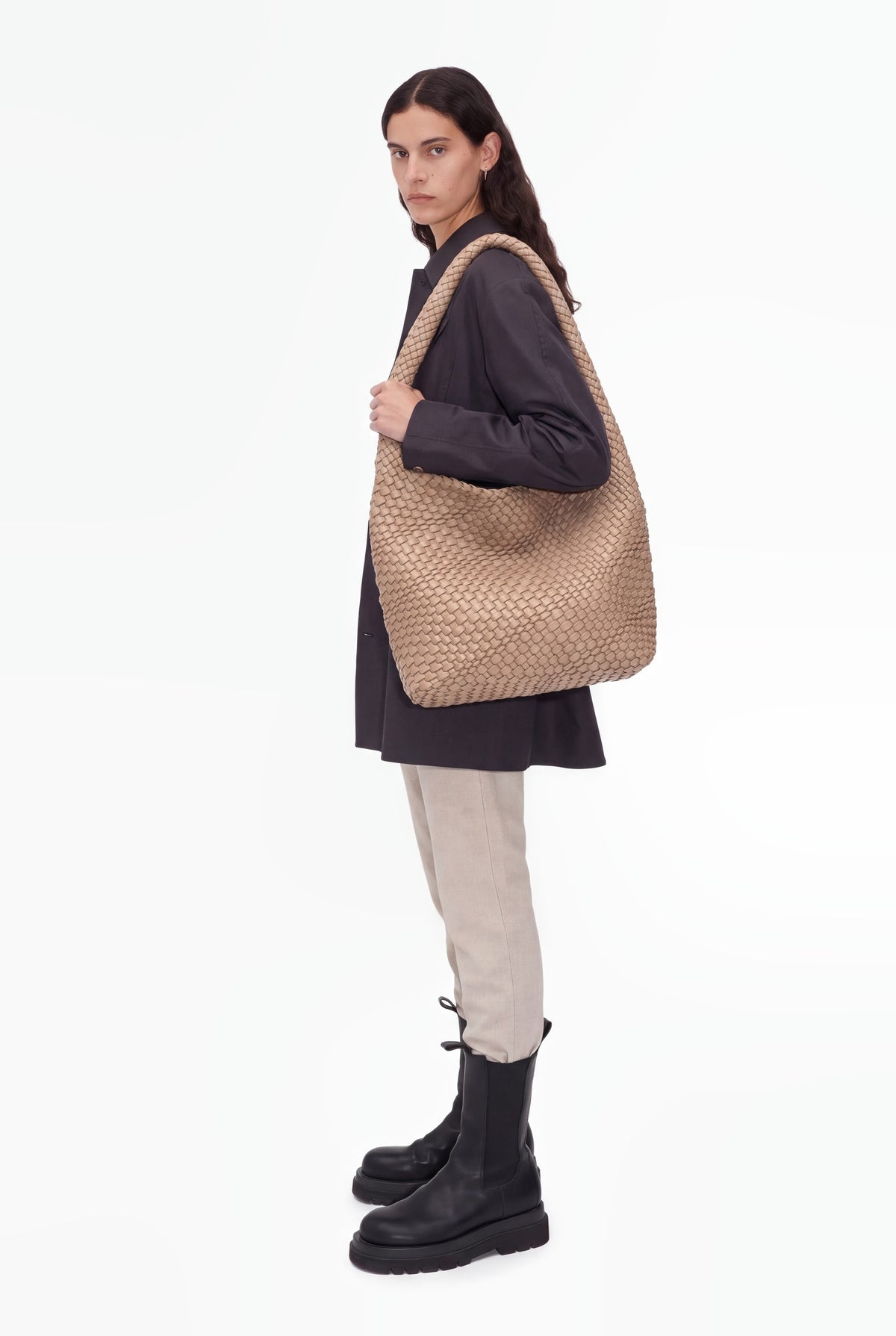 Axis khaki woven handbag worn on the shoulder - Valentina