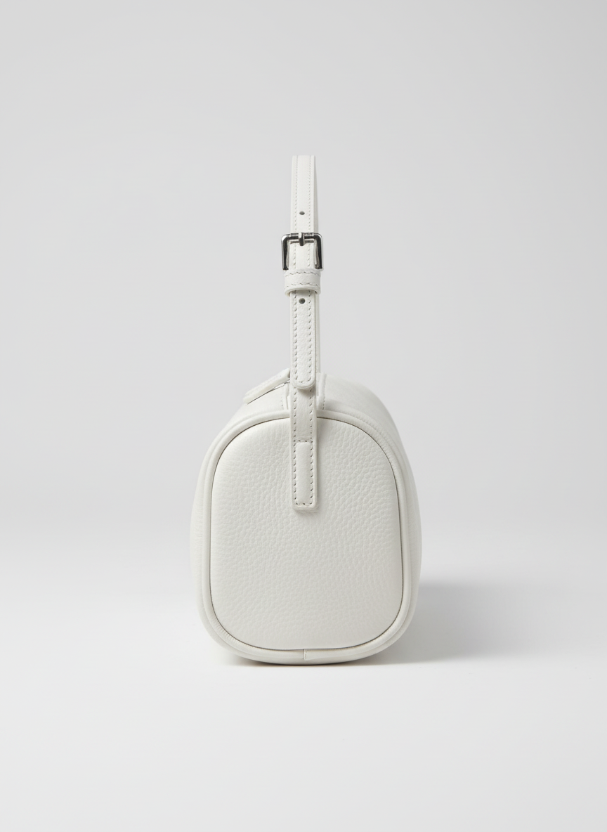 Valentina Roma barrel bag in white leather, side view