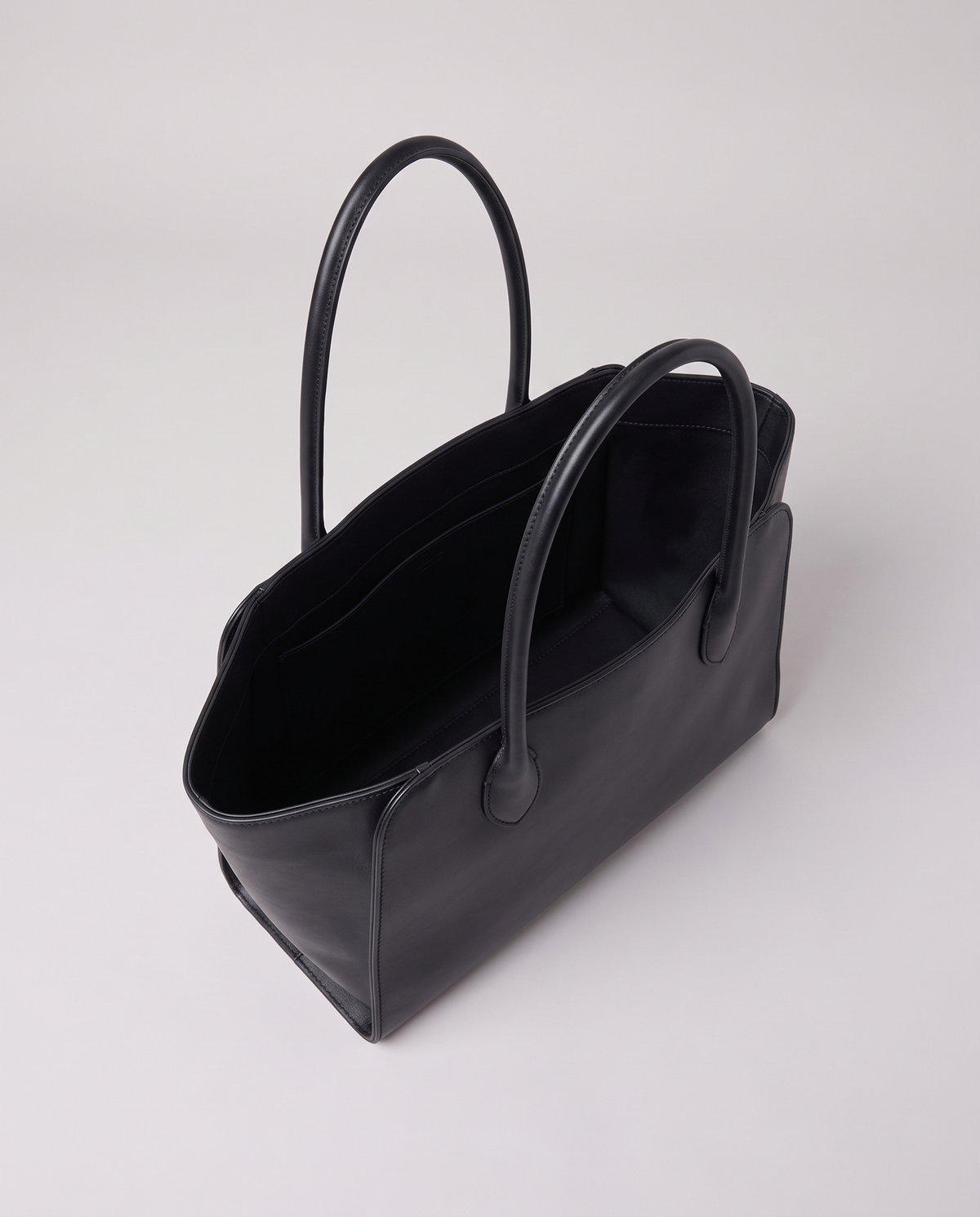Inside the Valentina Volta Large bag in Onyx