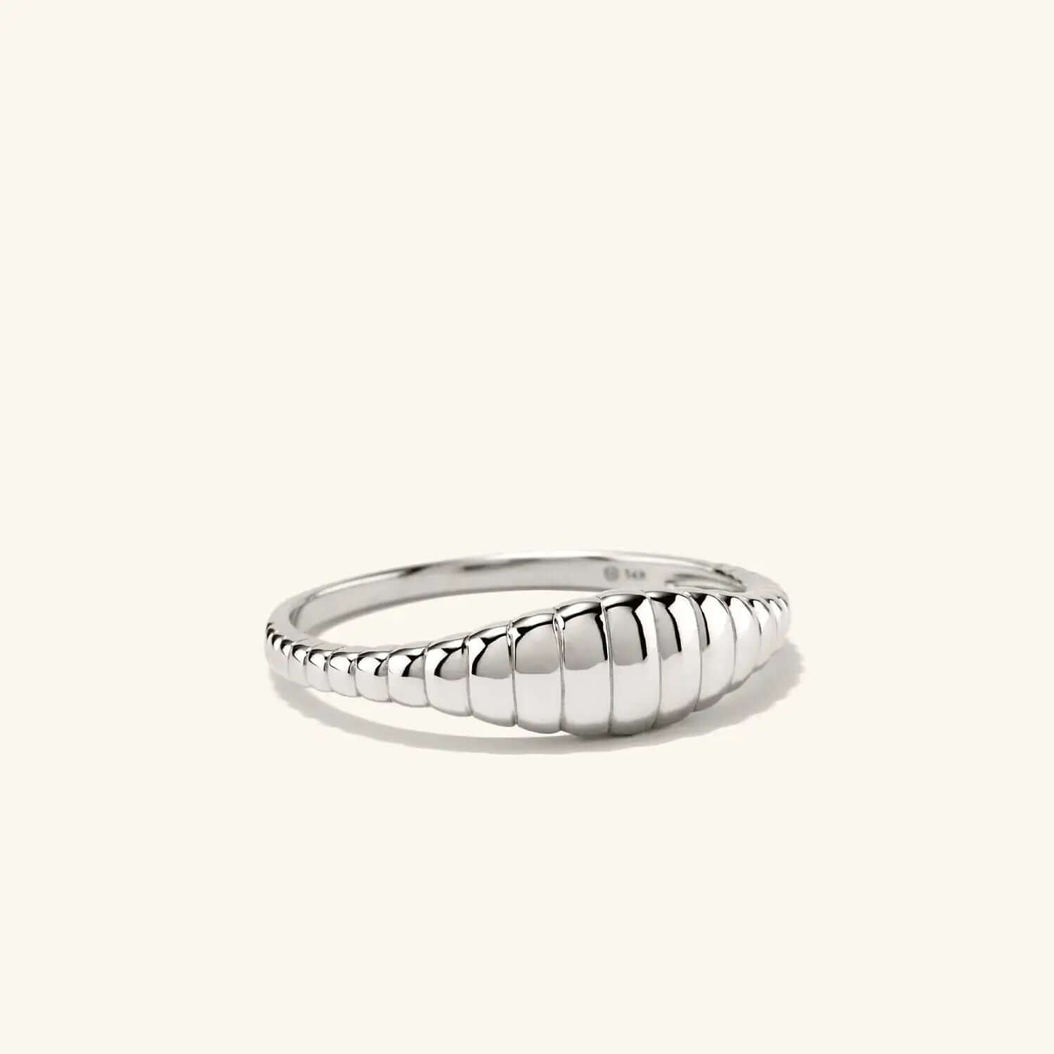 Croissant shaped ring in silver color