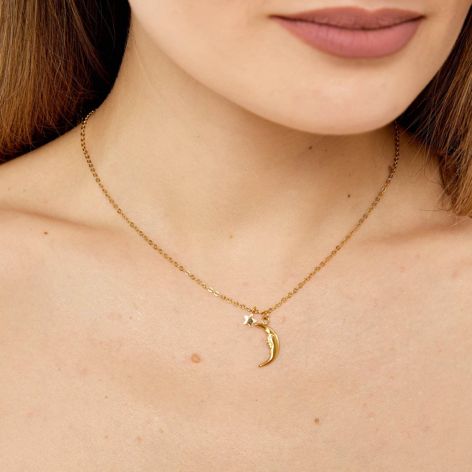 Model wearing 18k Gold Crescent Moon Necklace