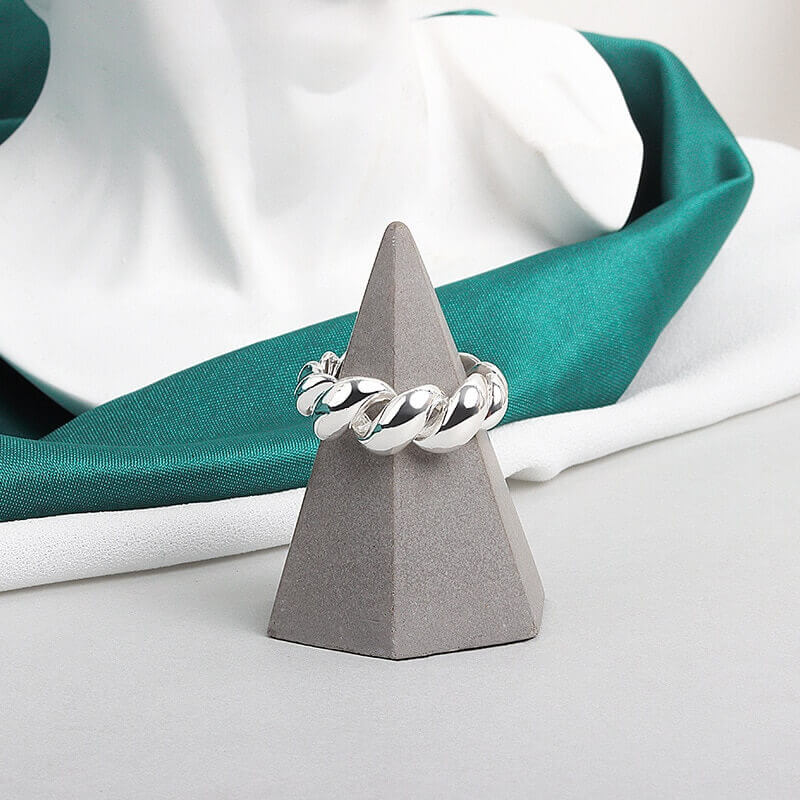 big twisted croissant ring silver