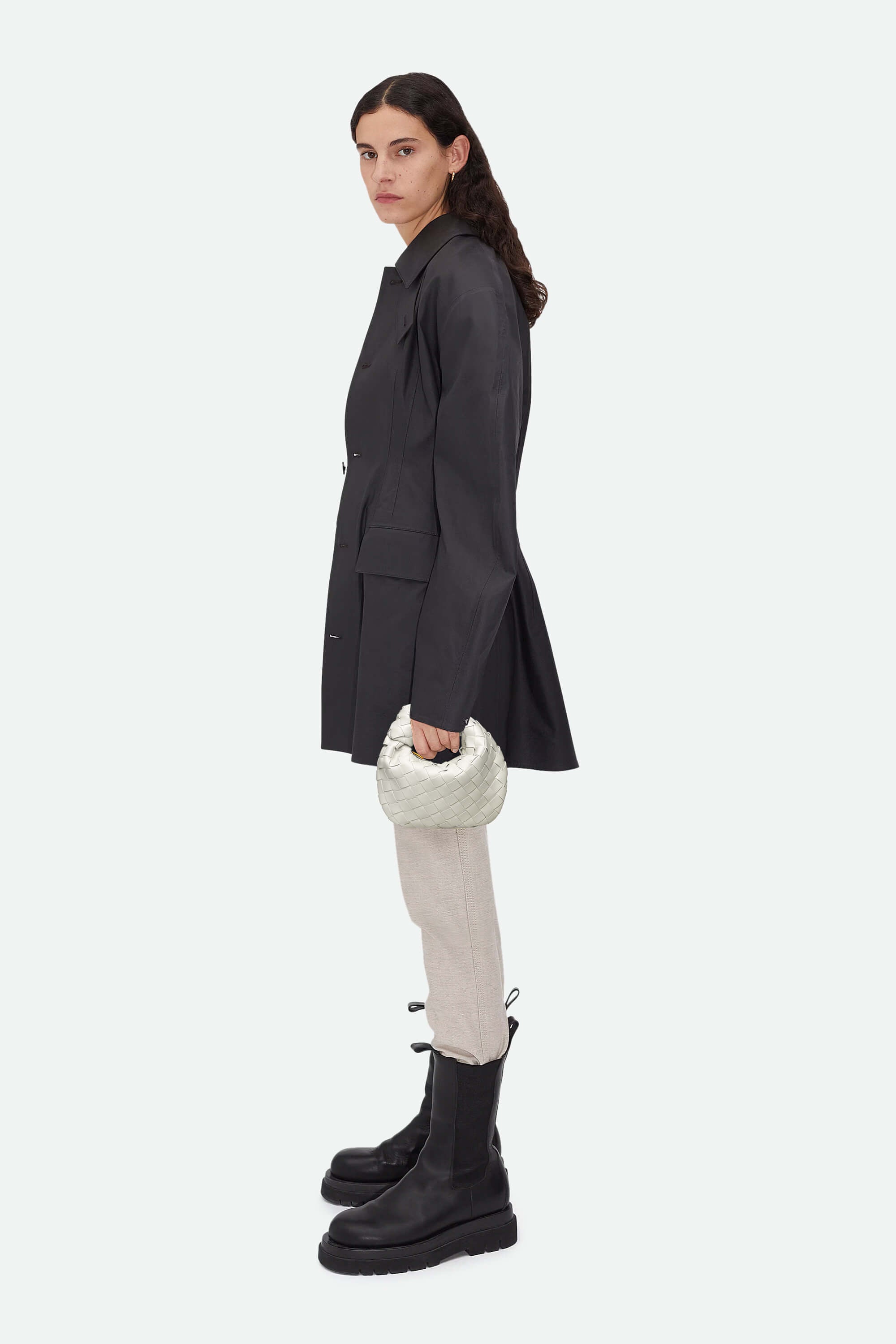Knot Bag Mini (Candy Jodie) Off White Model