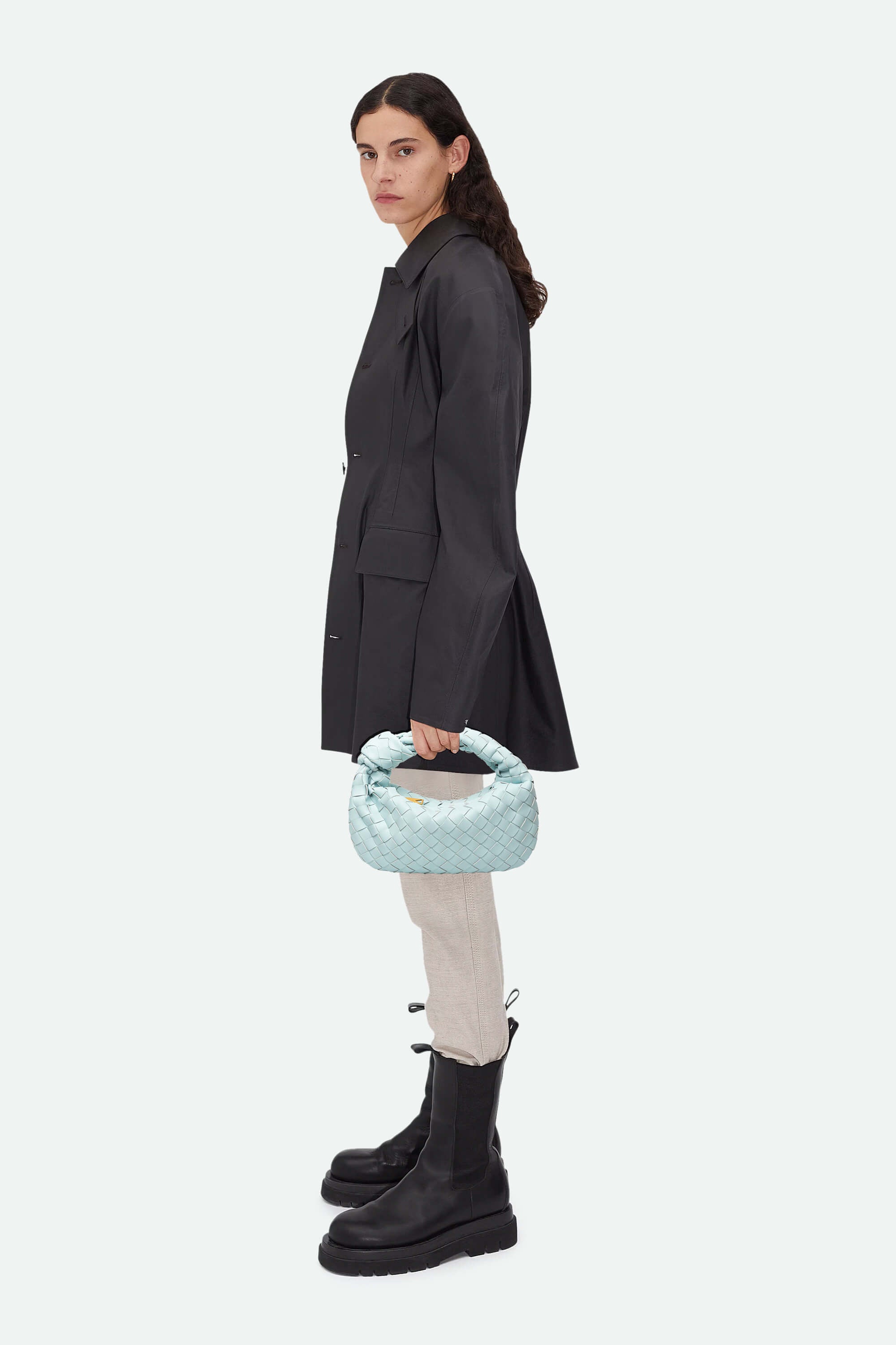 Knot_Bag_Small_Jodie_Genuine_Leather_Powder_Model
