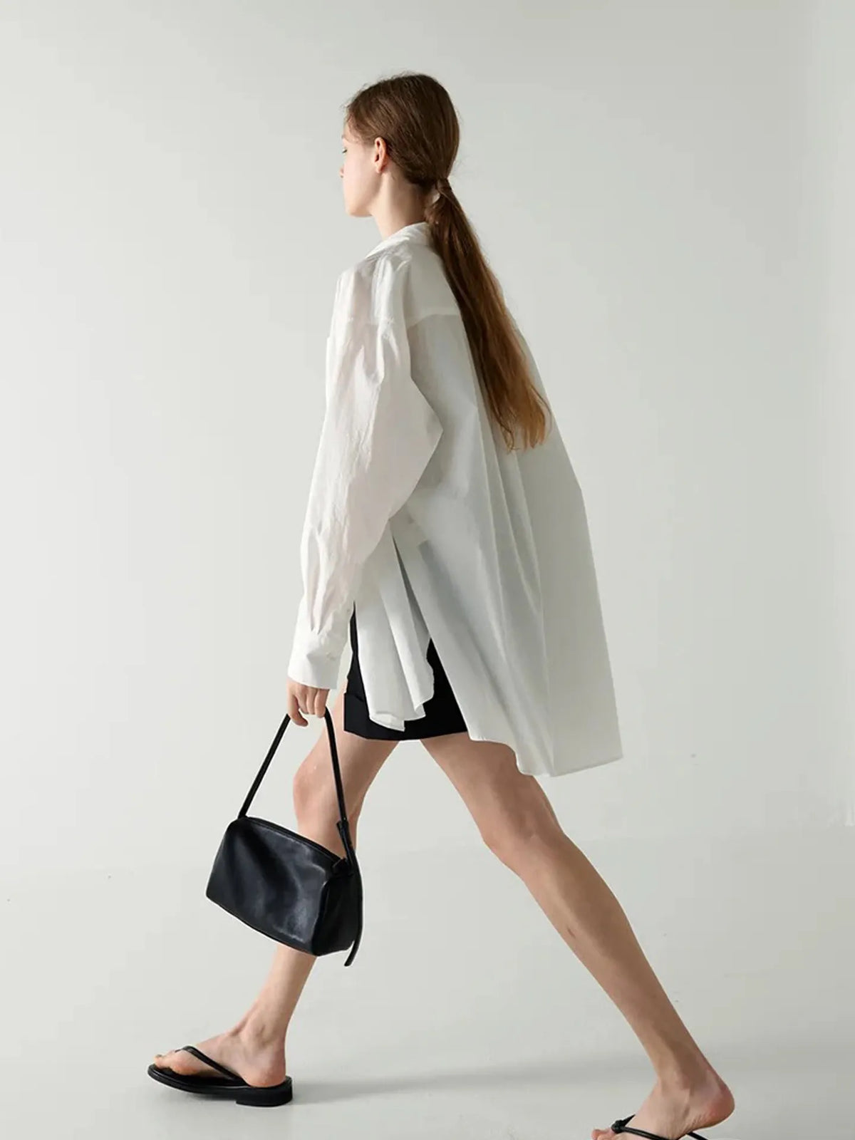 Valentina Brera crossbody bag in Beige, interior