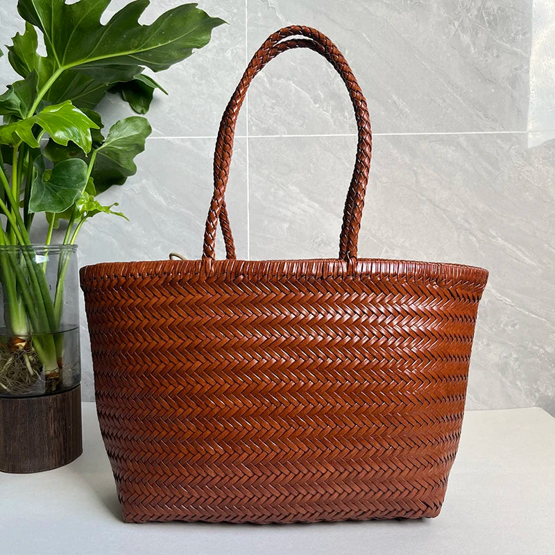 Valentina Noto Small tote in Burgundy, back view