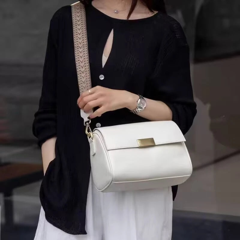 Valentina Cedro crossbody bag in Beige