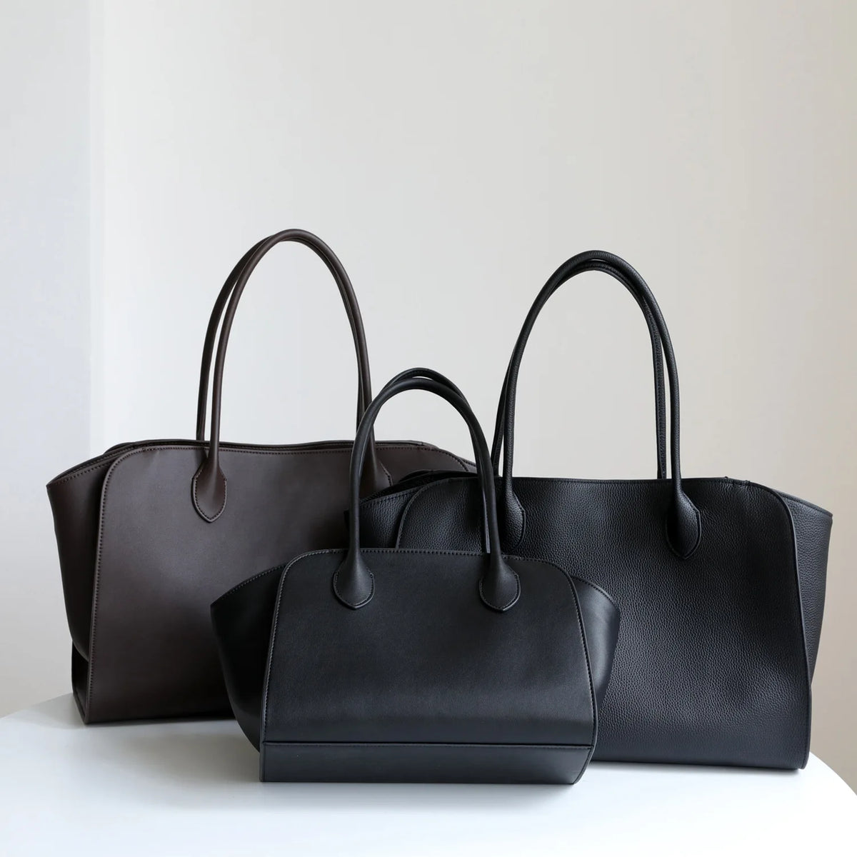 Valentina Volta Large shoulder bag in Coffee, side view