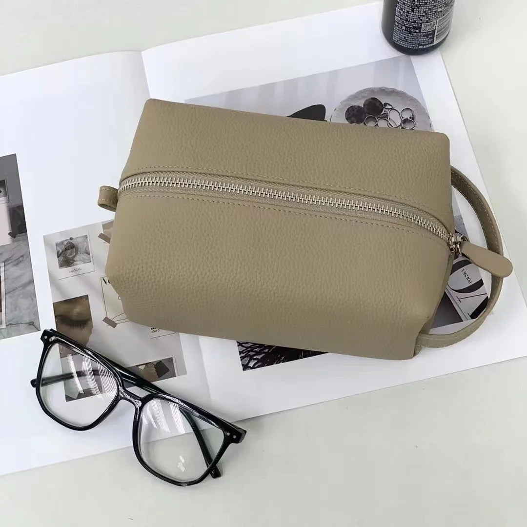 Valentina Sole shoulder bag in Light Grey
