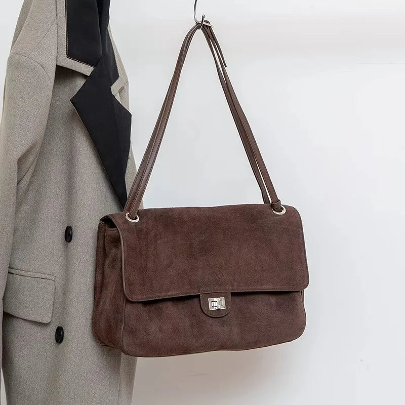 Valentina Brio Small tote in Coffee