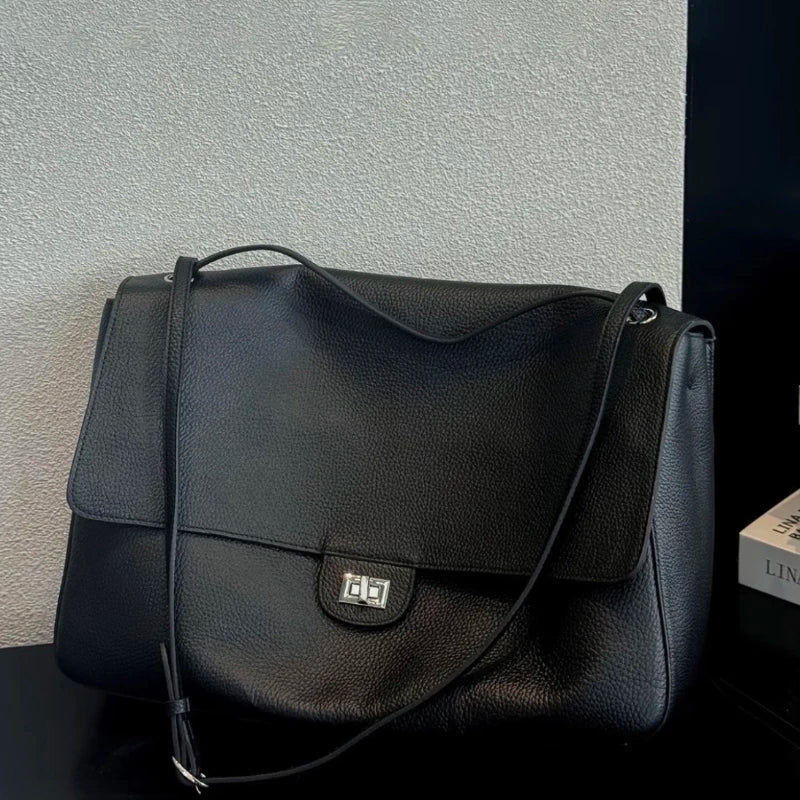 Valentina Brio Small tote in Black, front view