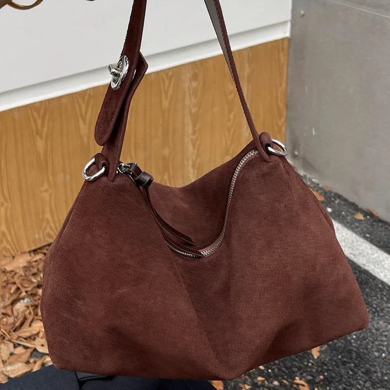 Valentina Corso shoulder bag in Coffee
