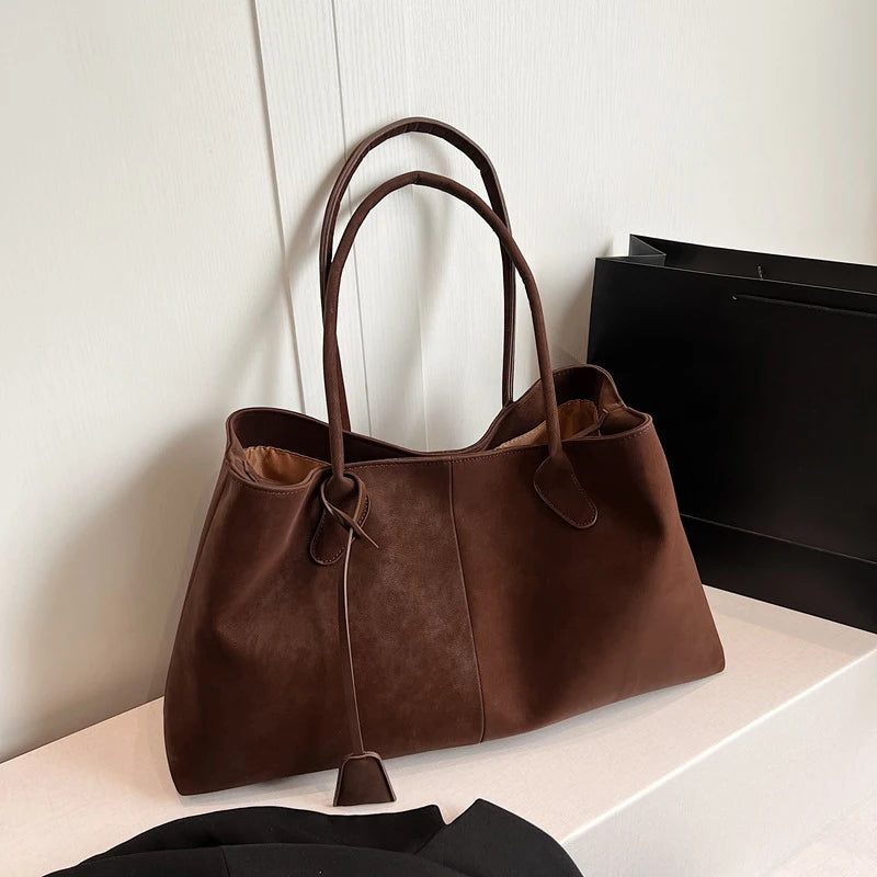 Valentina Bello tote in Chestnut