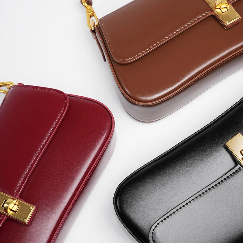 Valentina Tabacco shoulder bag in Coffee, back view