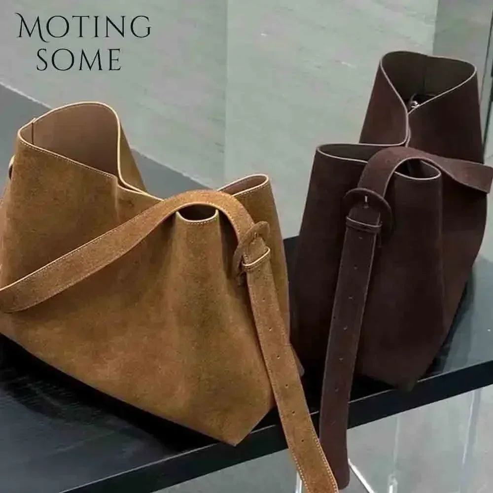 Valentina Elba Small tote in Brown, worn