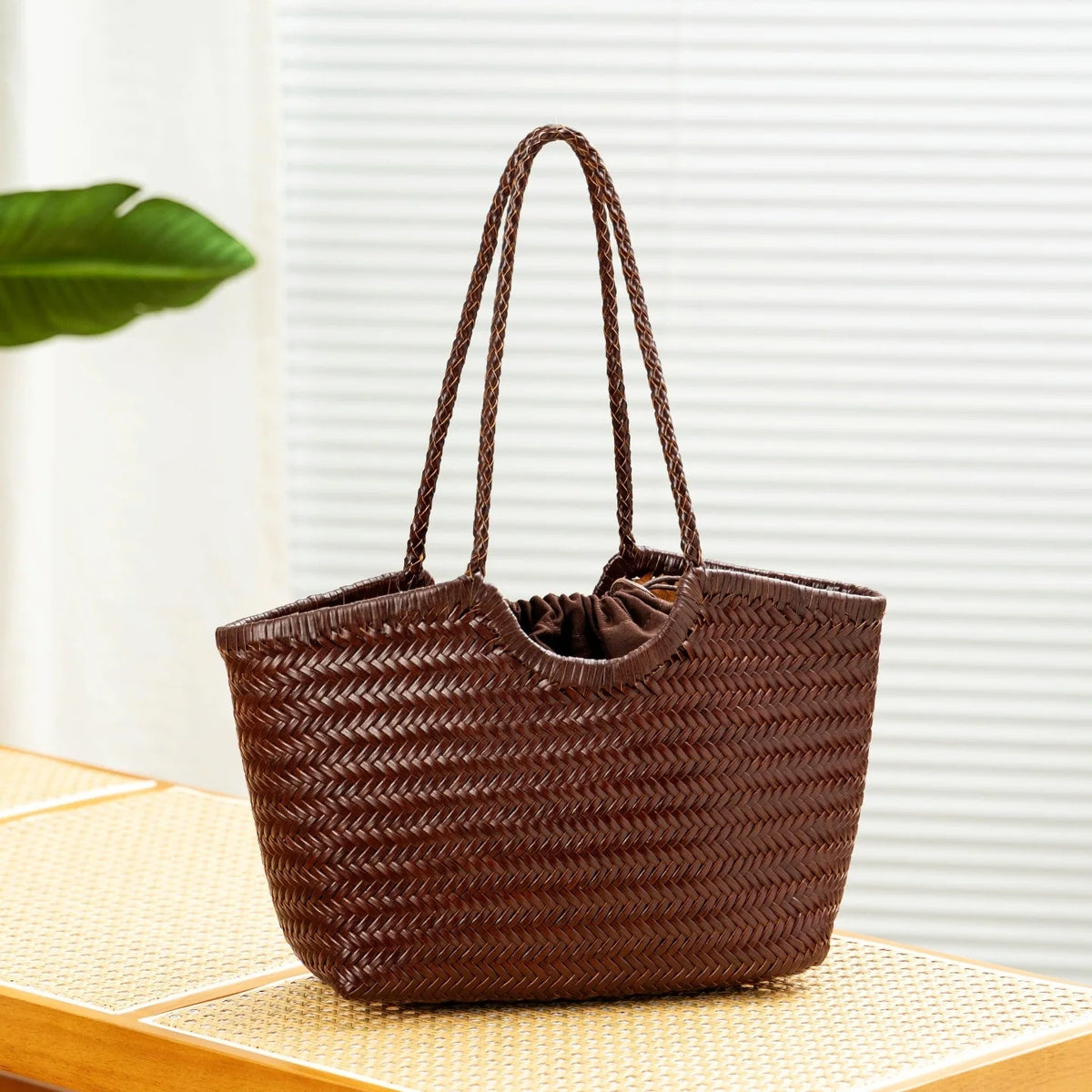 Valentina Matera Large tote in Coffee