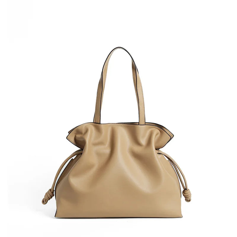 Valentina Mira bucket bag in Apricot