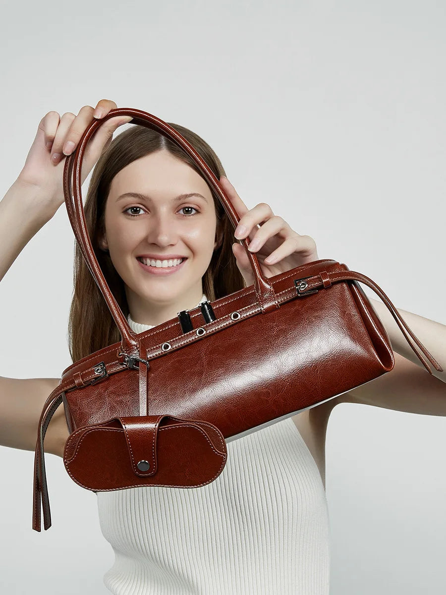 Valentina Riva shoulder bag in Coffee, side view