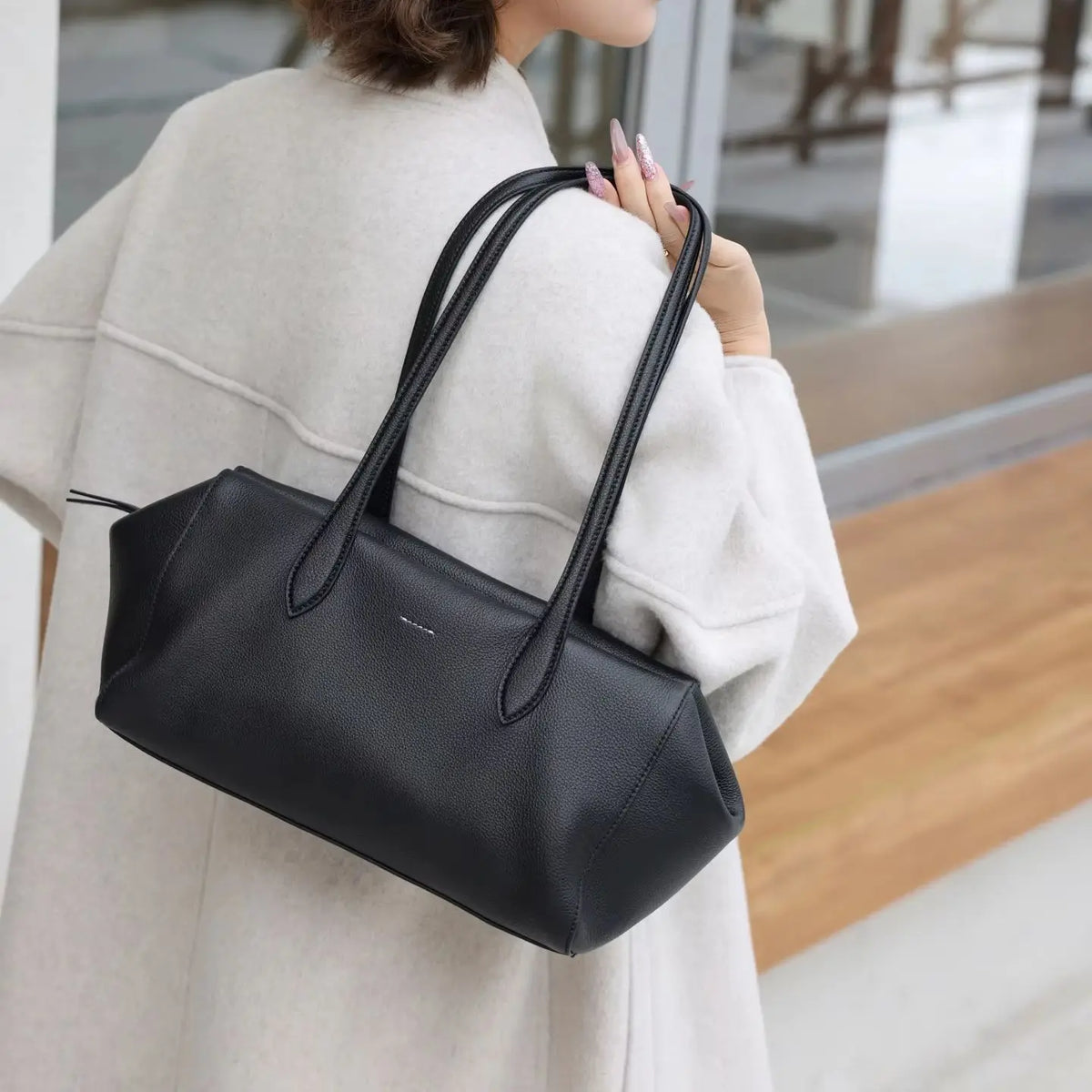 Valentina Modena tote in Coffee, front view
