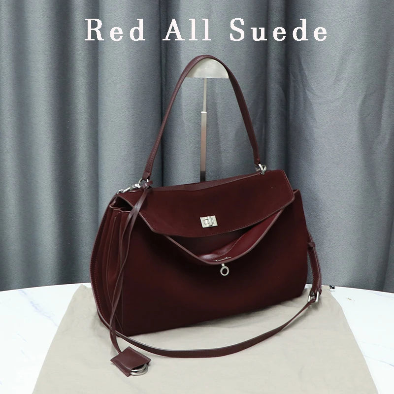 Valentina Dolce Medium tote in Wine red