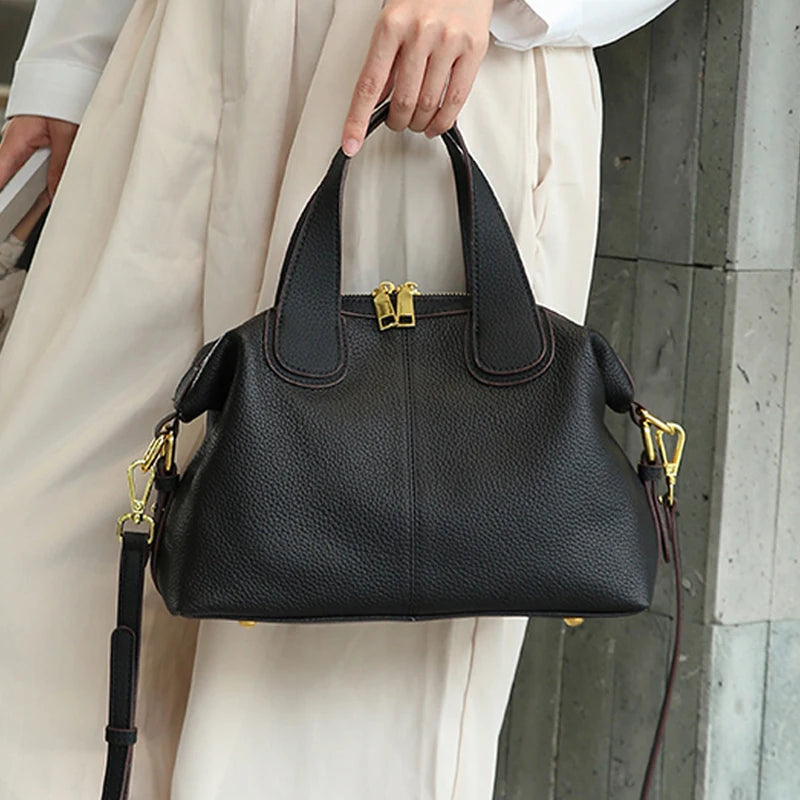 Valentina Lucca crossbody bag in White, back view