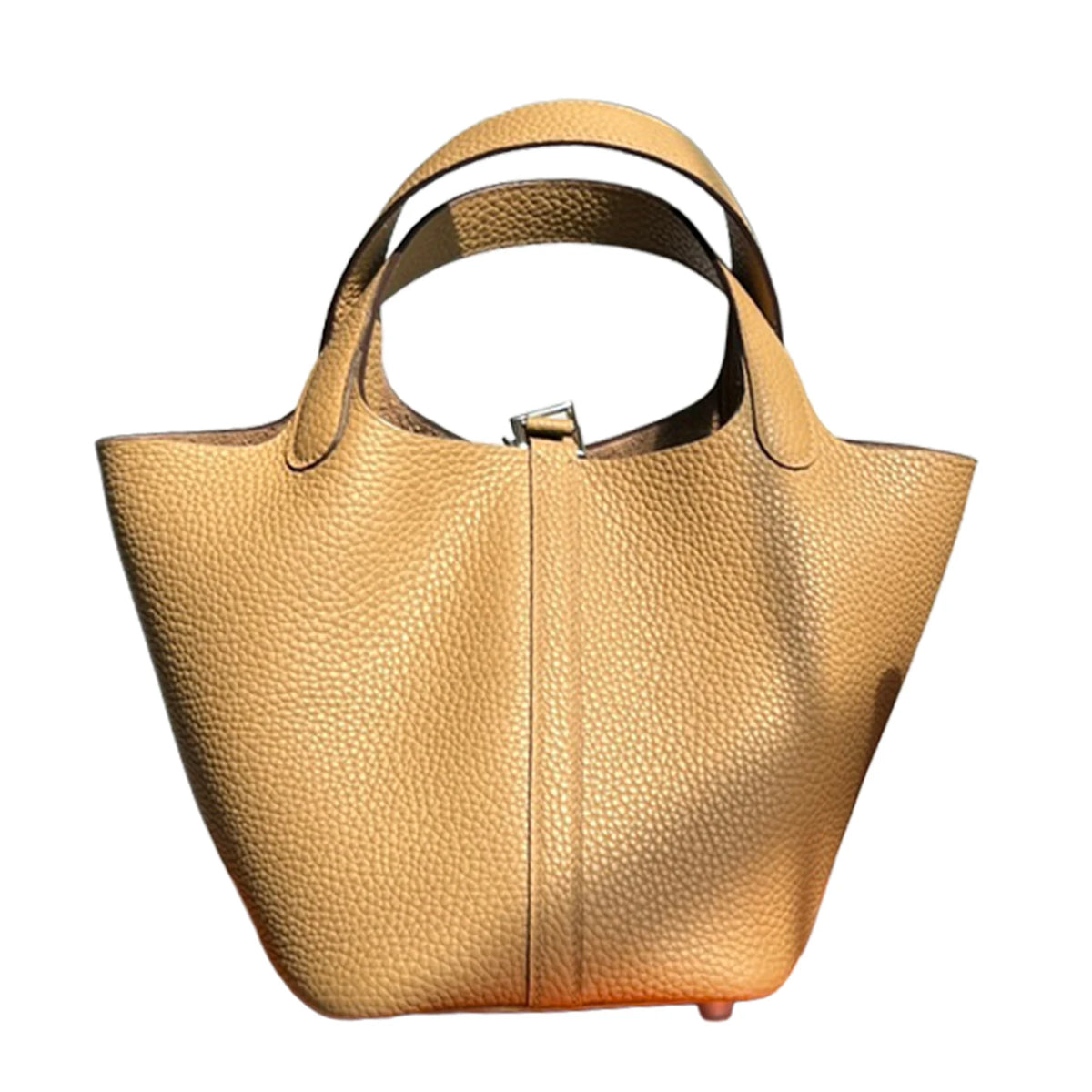 Valentina Ostuni Large bucket bag in Biscuit