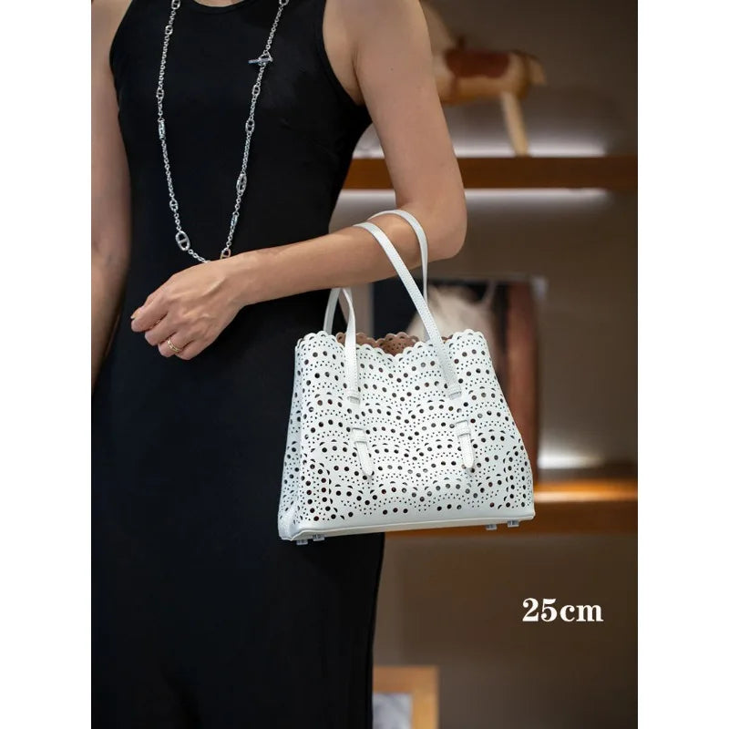 Valentina Urbino Medium tote in White, interior
