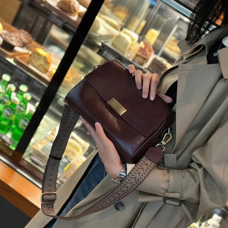 Valentina Cedro crossbody bag in Coffee