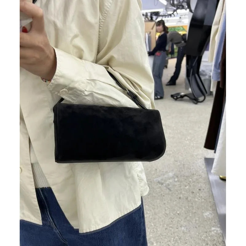 Valentina Alba crossbody bag in Ebony