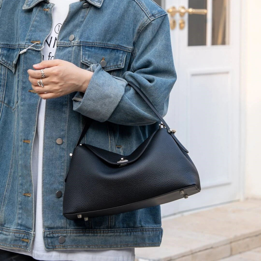 Valentina Corda tote in Elephant Grey, side view