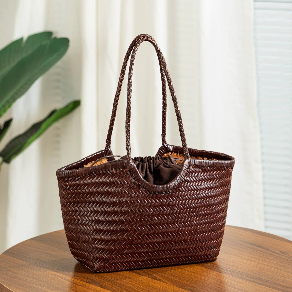 Valentina Matera Small tote in White, back view