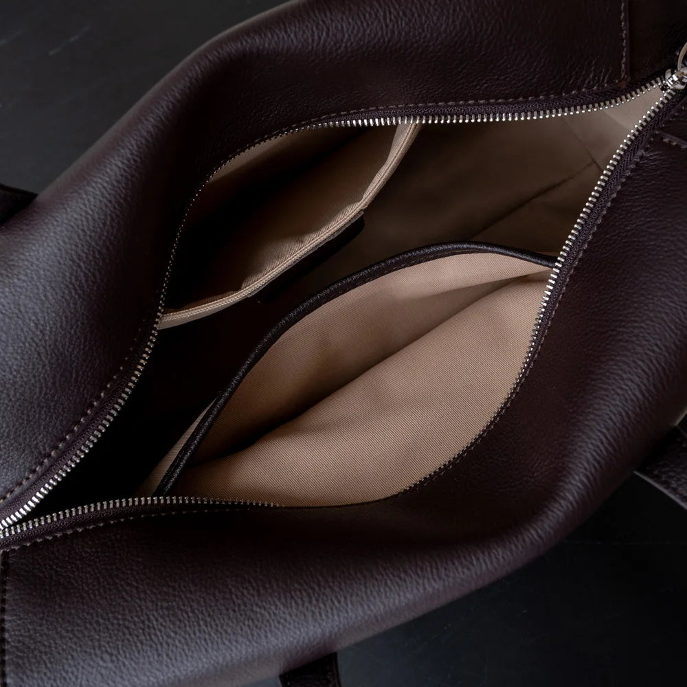 Valentina Lira tote in Black, interior