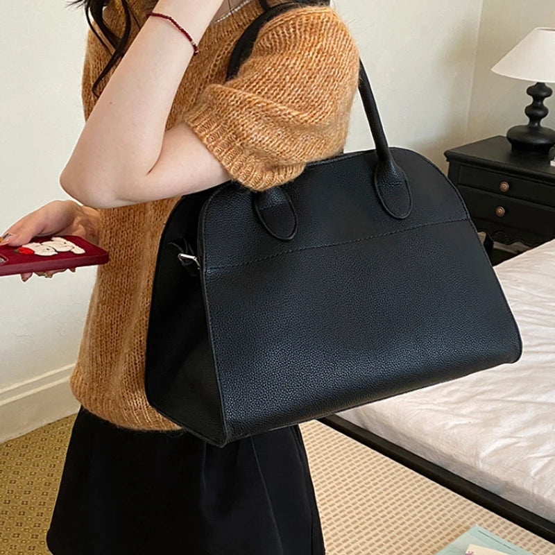 Valentina Oro tote in Grey, detail