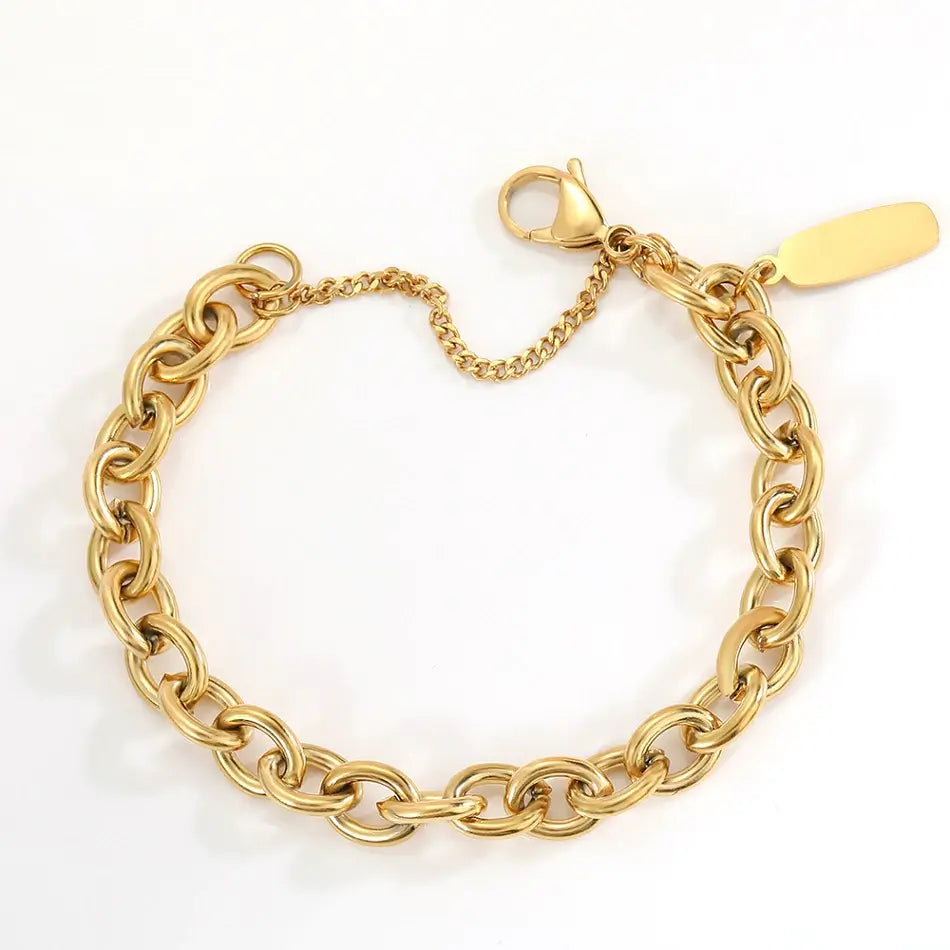 Chunky gold chain bracelet