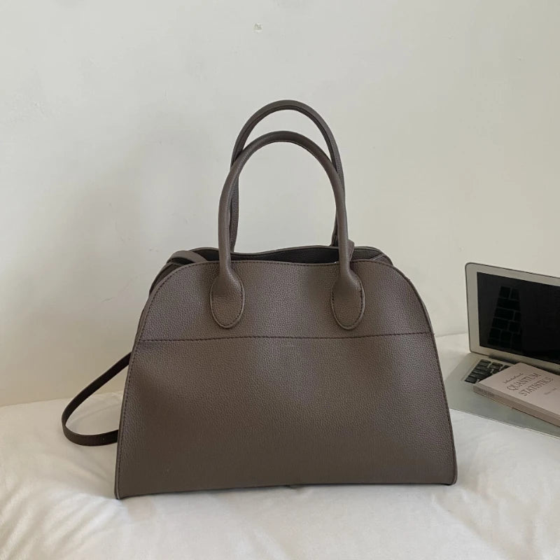 Valentina Oro tote in Mocha