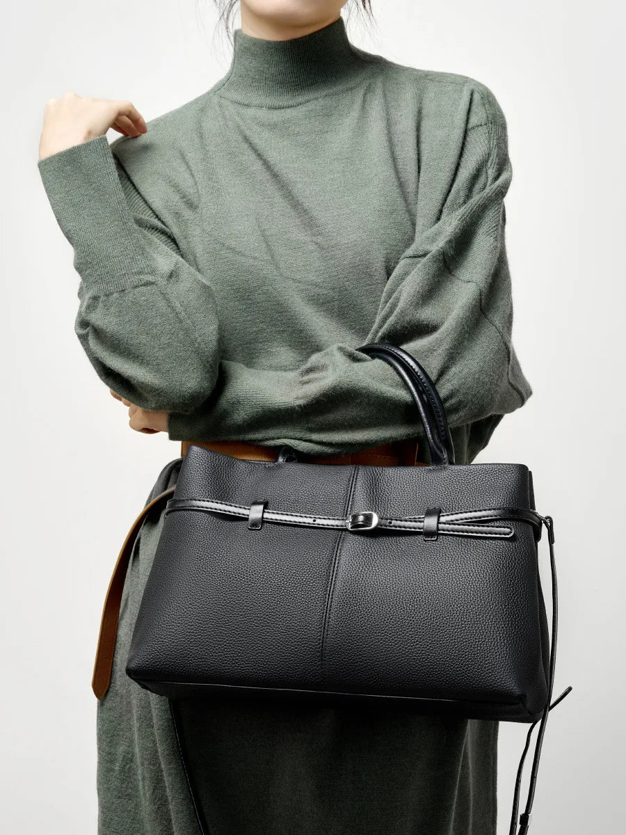 Valentina Pietra crossbody bag in Grey, side view