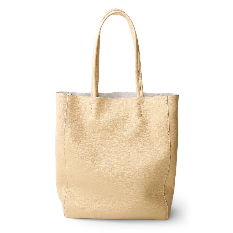 Valentina Perla Medium tote in Apricot