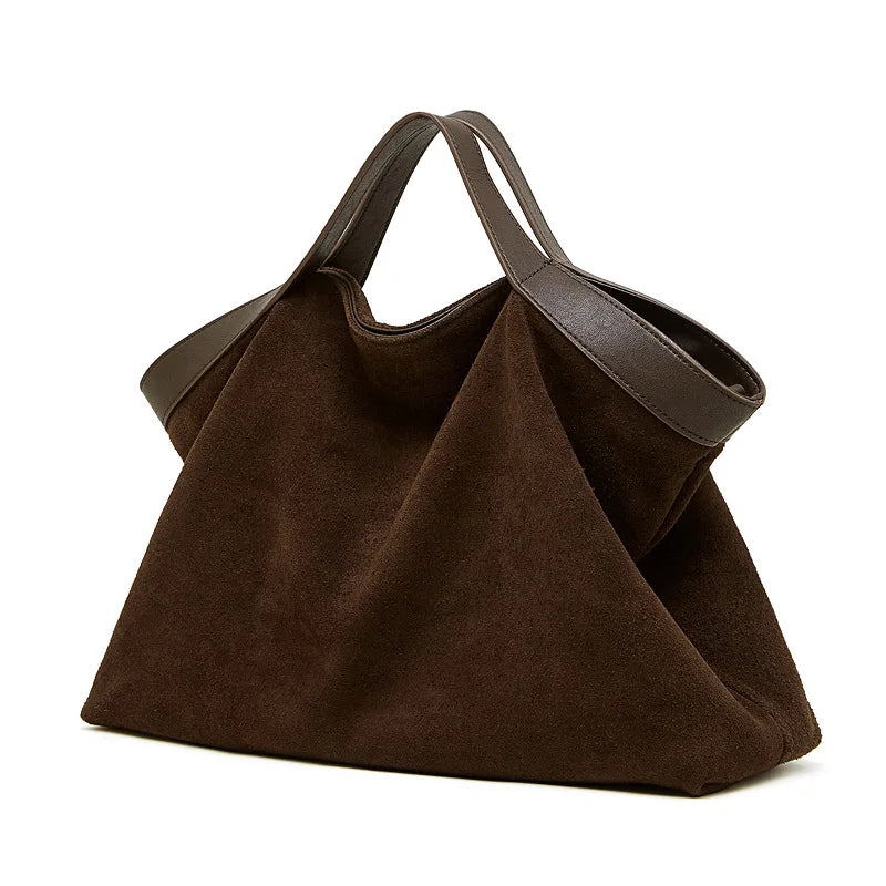 Valentina Trento hobo in Coffee