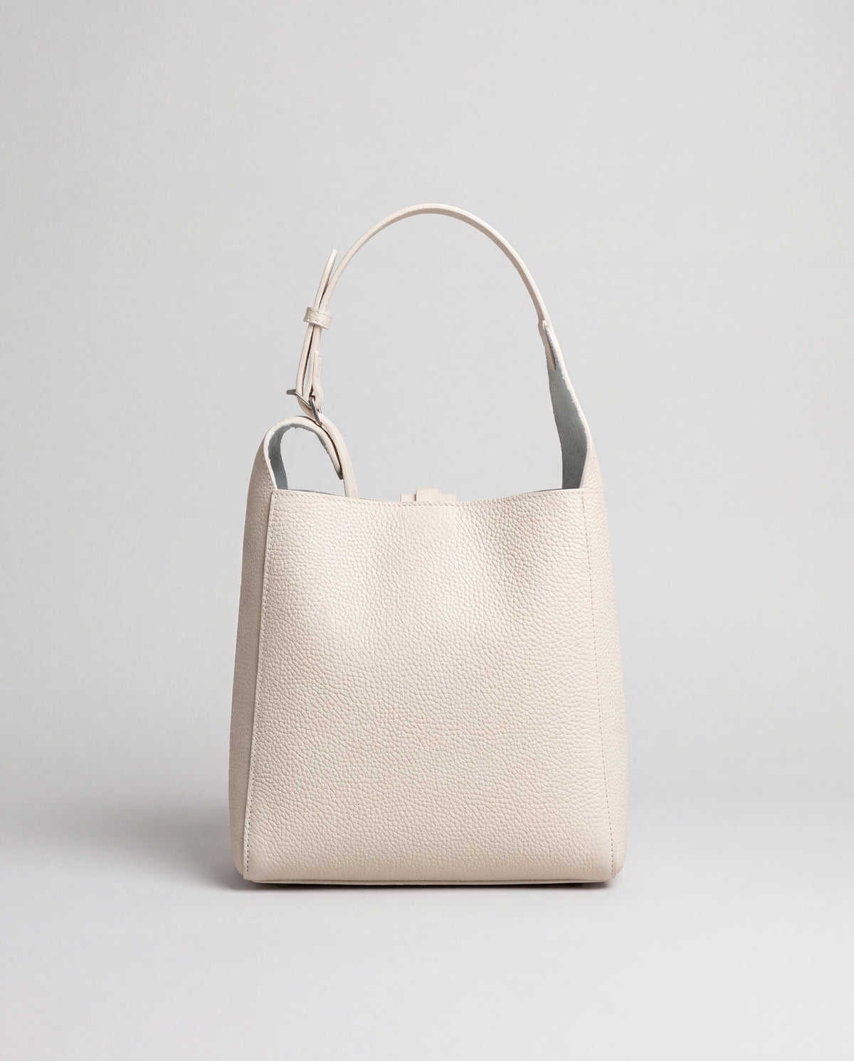 Amalfi bag in Ivory – back view