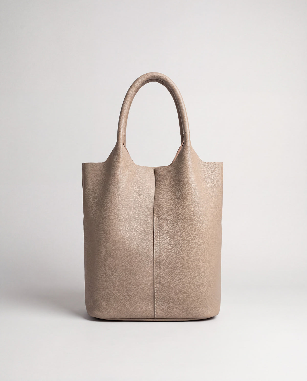 Arco bag in Beige – front view