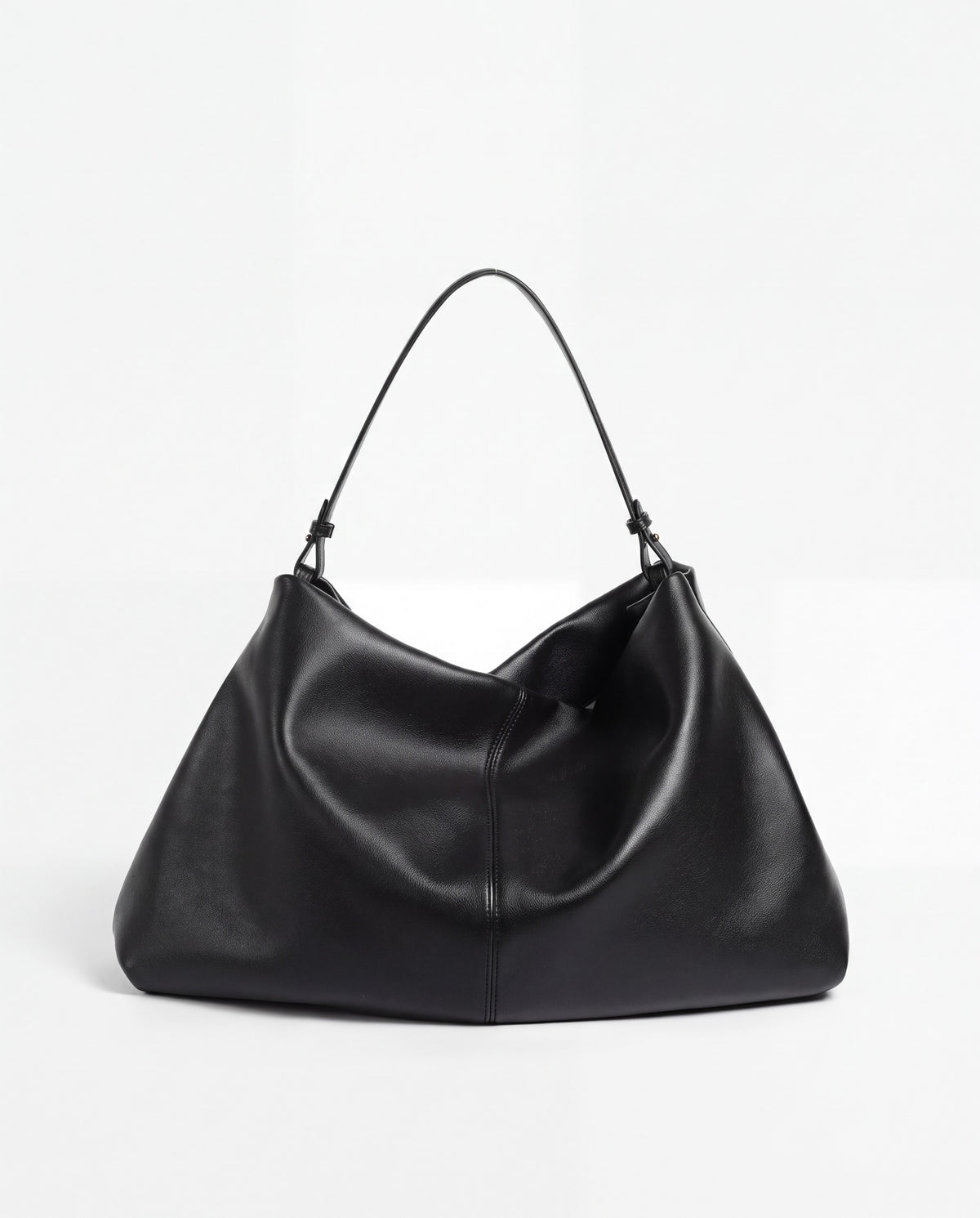 Assisi bag in Black – front view